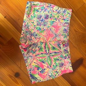 Colorful girls size ten Lilly shorts. Incredibly great condition!!! 😊